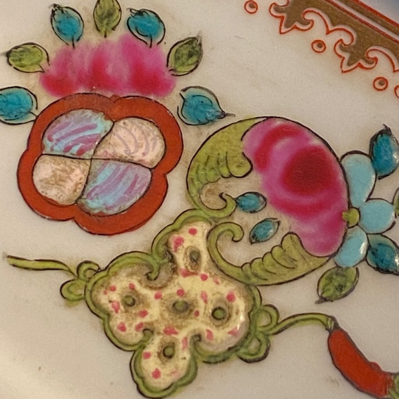 Antique Chinese Octagonal Porcelain Plate, from the Qing Dynasty 1644-1911 - Picture 7 of 15